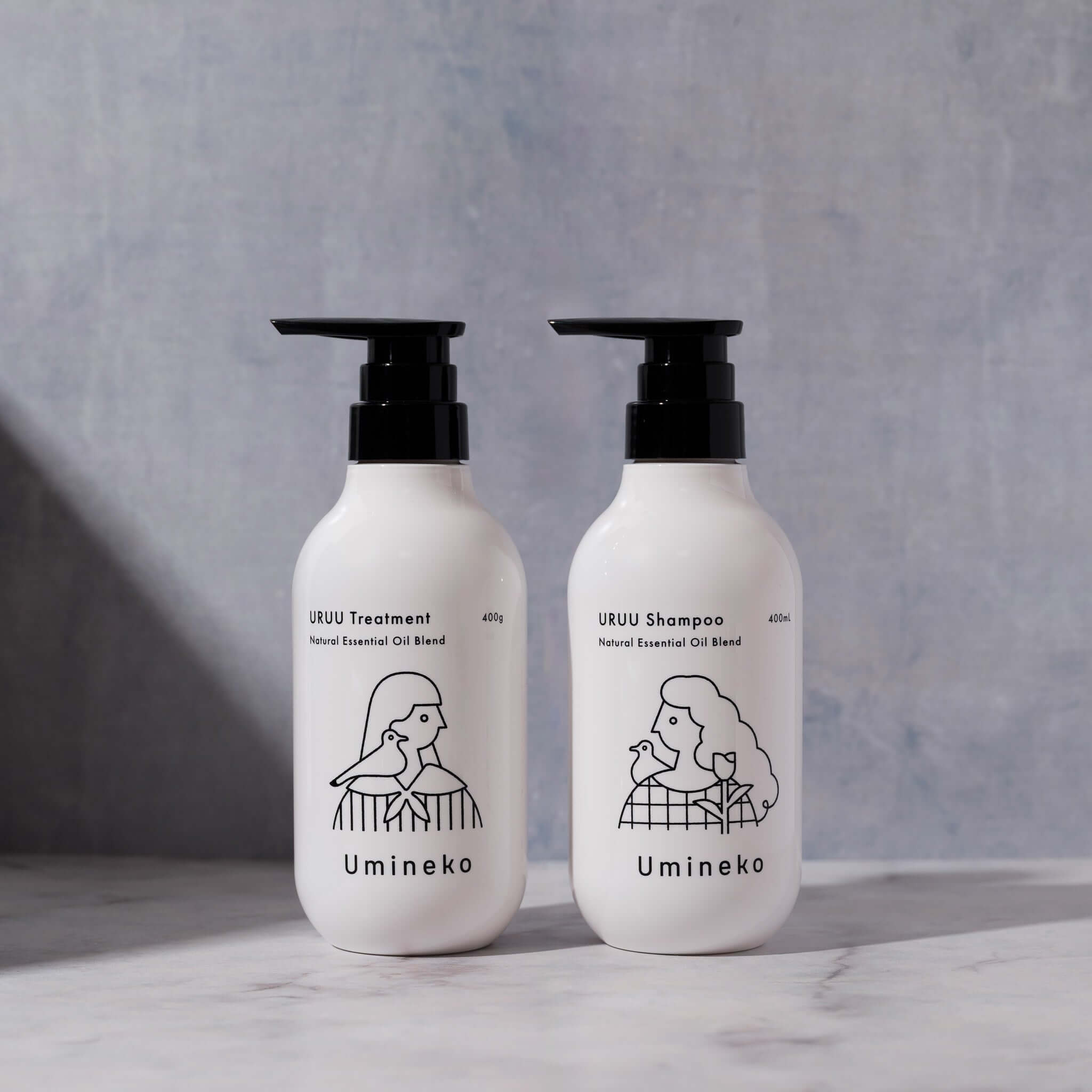 うるうシャンプー＆うるうトリートメント（ボトルセット）の画像。補修成分が髪の内部まで浸透し、ダメージを補修してなめらかなうるおい髪へ。